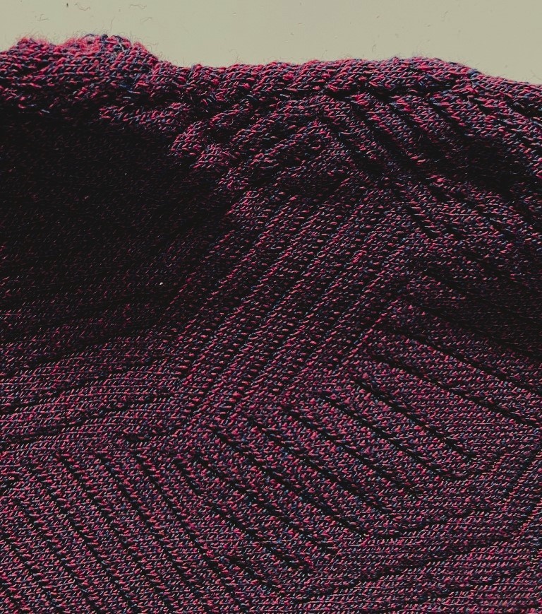 Kvadrat Febrik Razzle Dazzle 0696 Wine, aubergine, black