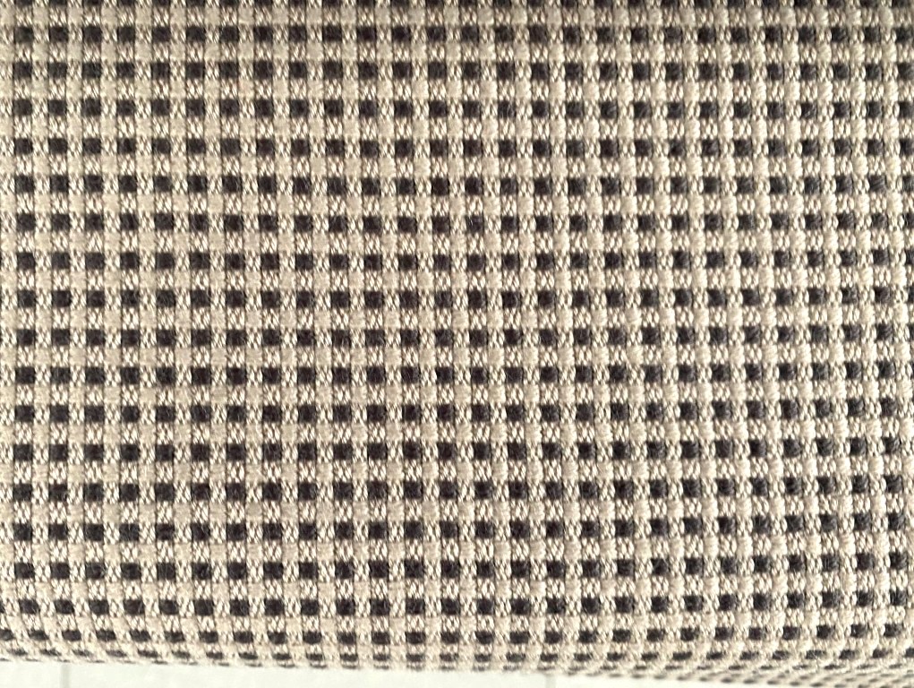 De Ploeg Odda 13/99 beige, brown and grey chequered pattern