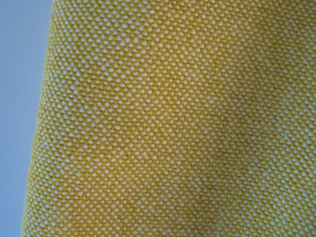 Kvadrat Hallingdal 65 407 yellow white