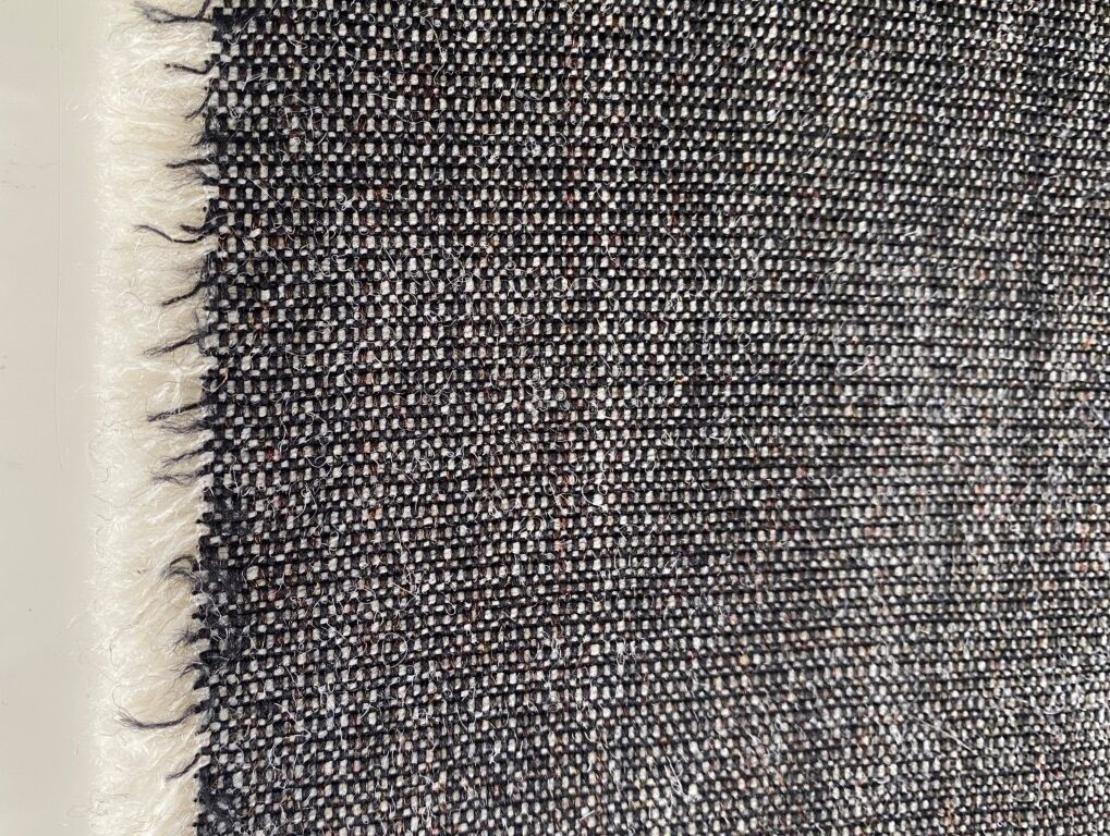 Kvadrat Canvas 2 154 black cream