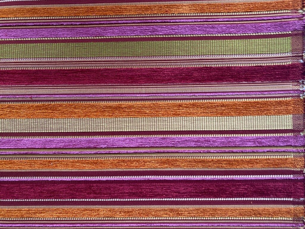 strip orange red pink gold