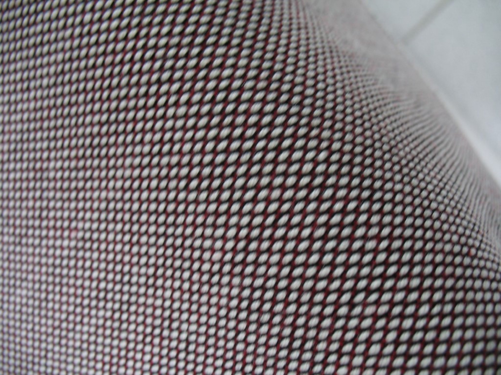 Kvadrat Steelcut Trio 2 144 cream red