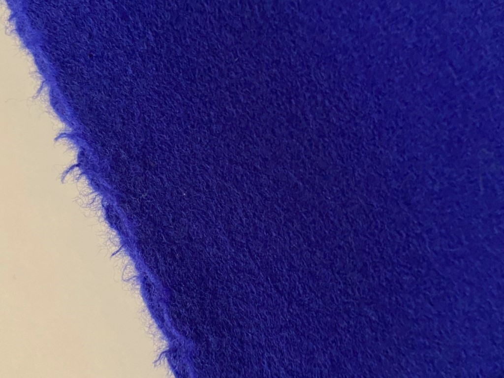 Kvadrat Divina 3 782 hard blue