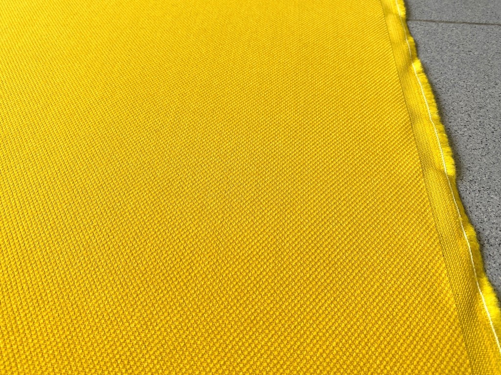 Kvadrat Steelcut 2 445 yellow