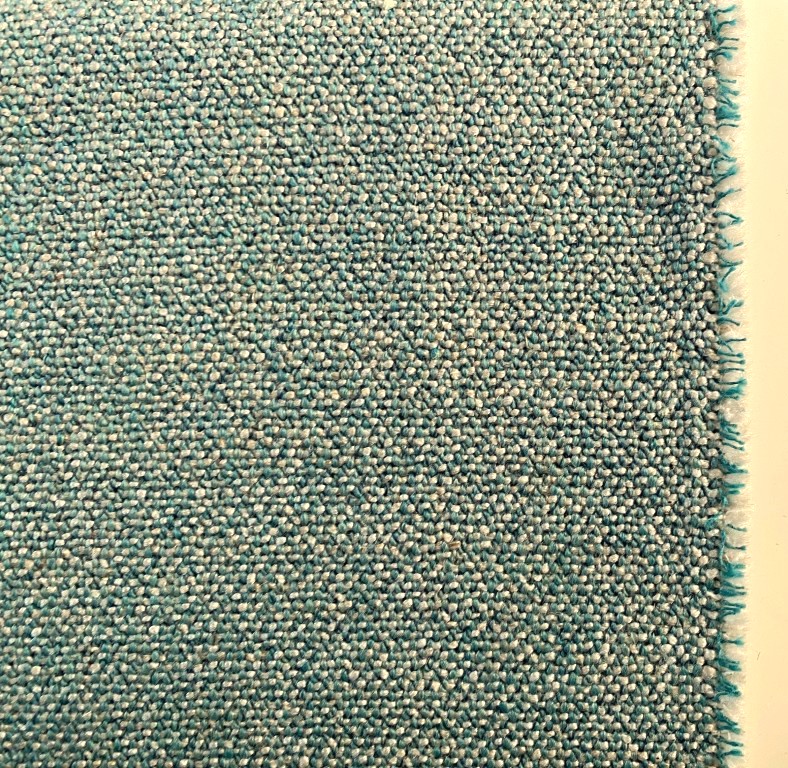Milton 630 Sky blue-green cream