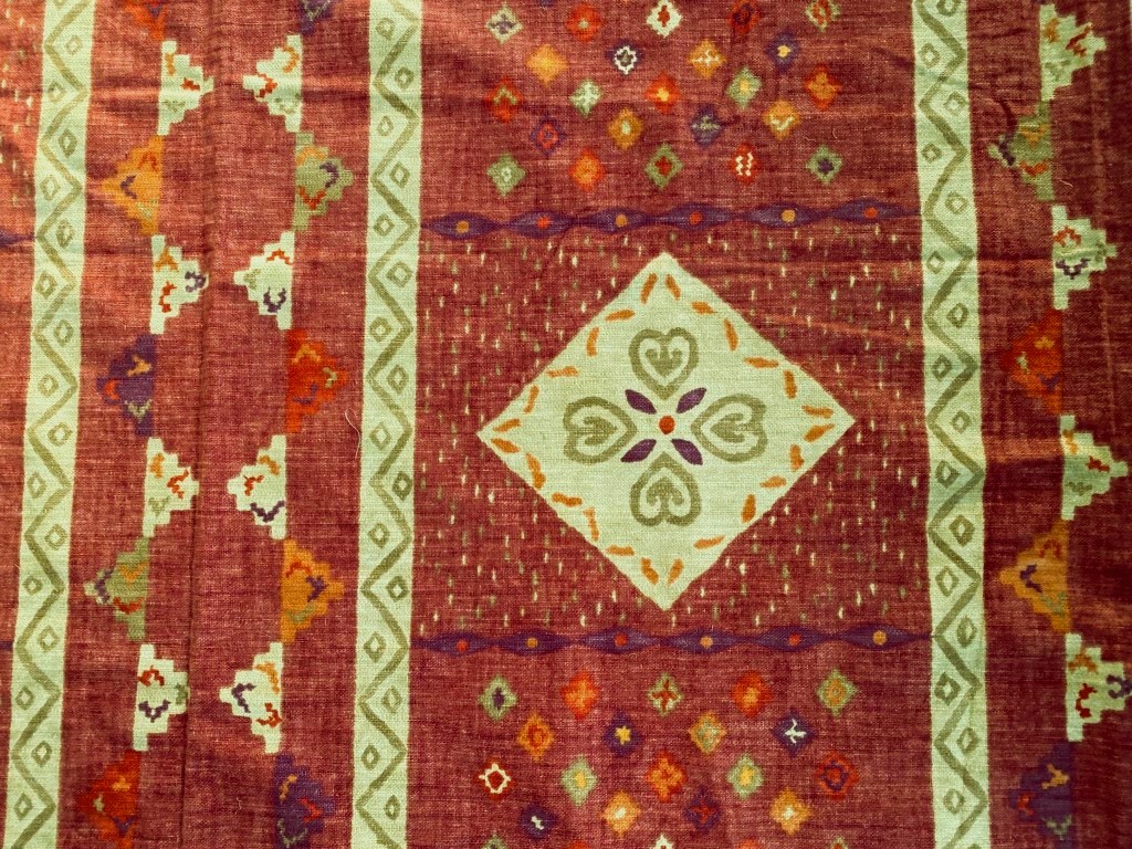 Monkwell Almilla reddish-brown pattern