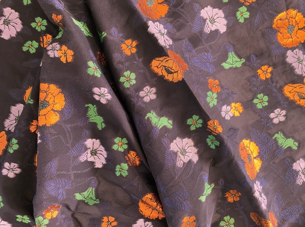 Kvadrat Sahco Monroe 170 floral pattern