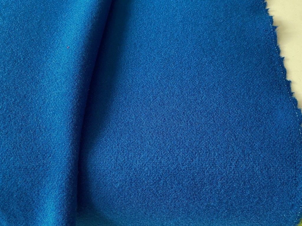 Kvadrat Tonus 3 126 blue