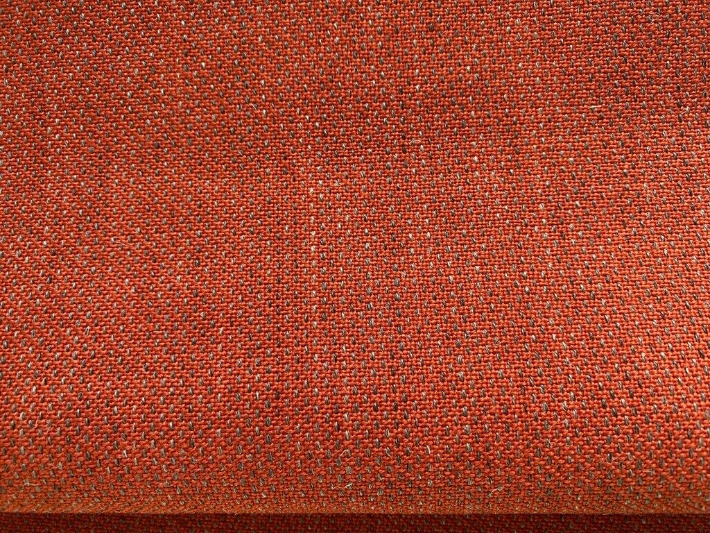 Kvadrat Clara 2 548 orange grey