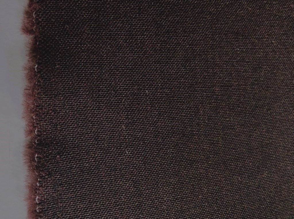 Kvadrat Remix 3 373 reddish-brown black