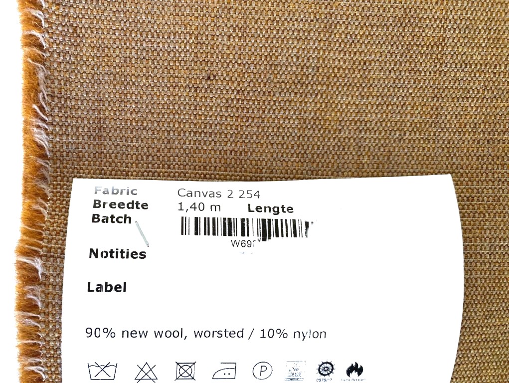 Kvadrat Canvas 2 254 camel light brown